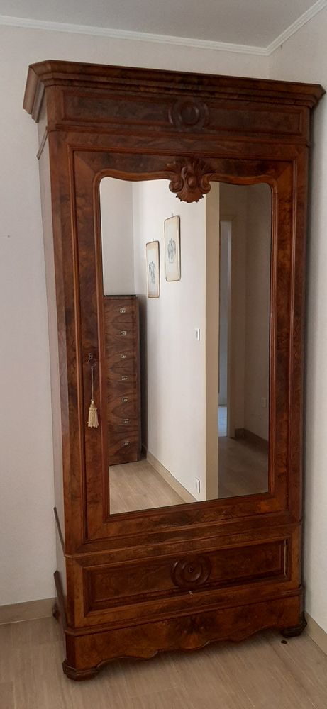 Armoire ancienne 350 Menton (06)