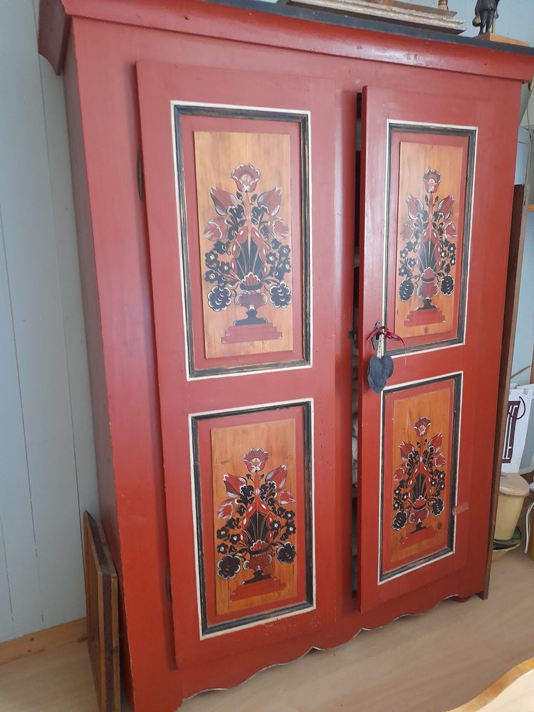 Armoire autrichienne 1350 Saint-Gervais-les-Bains (74)