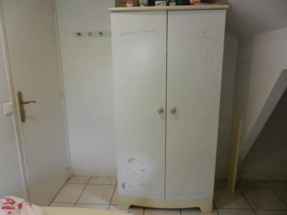 Armoire b�b� SAUTHON Winnie L'ourson 80 Le Chesnay (78)