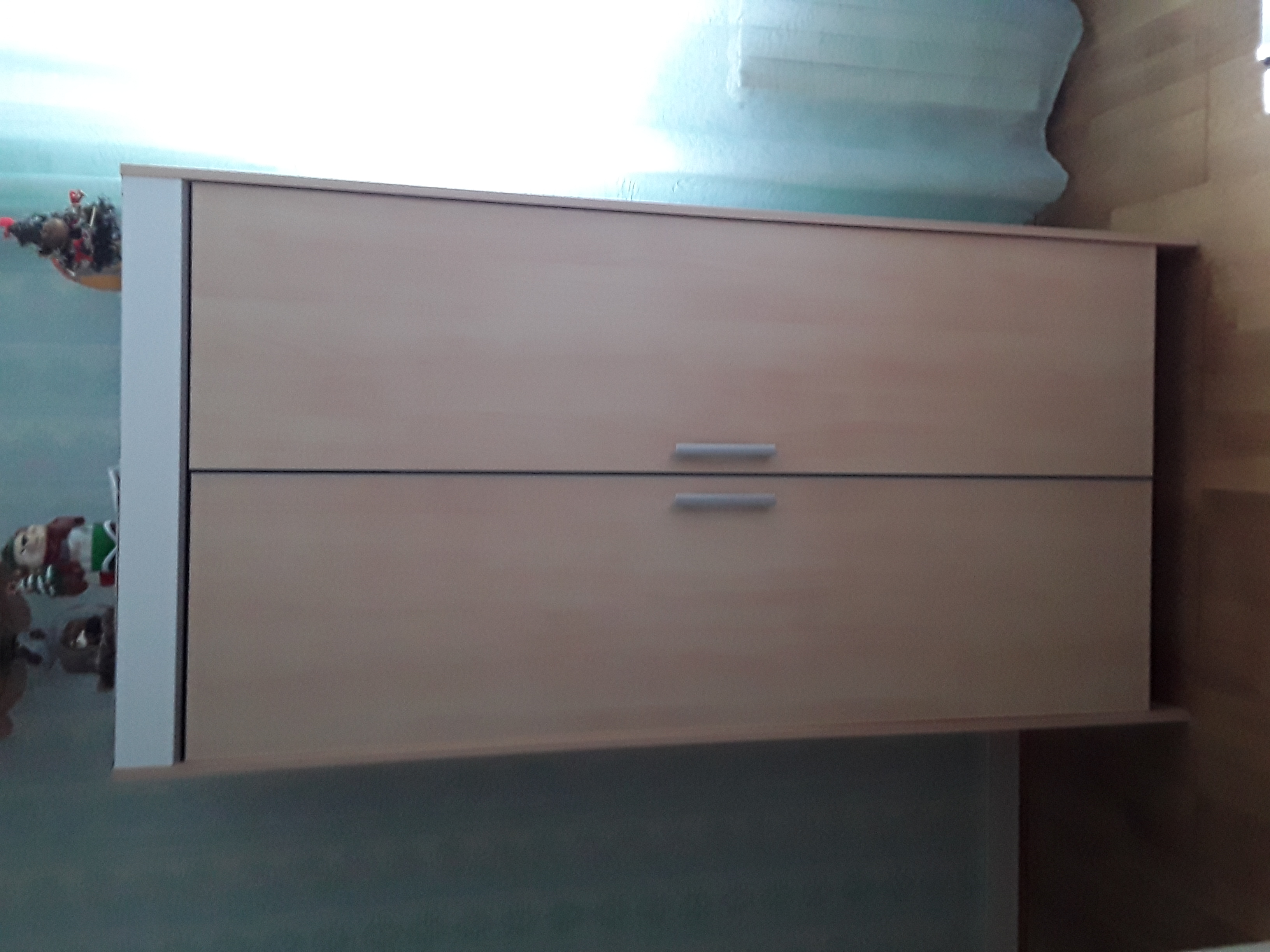 Armoire en bois clair � deux portes 85 Bordeaux (33)