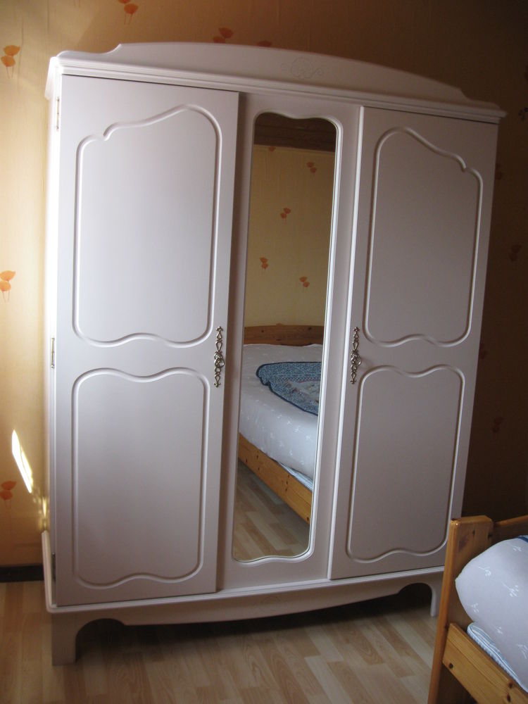 ARMOIRE EN BOIS COLORIS BLANC + LIT 90X190 CM 120 Dinsheim-sur-Bruche (67)