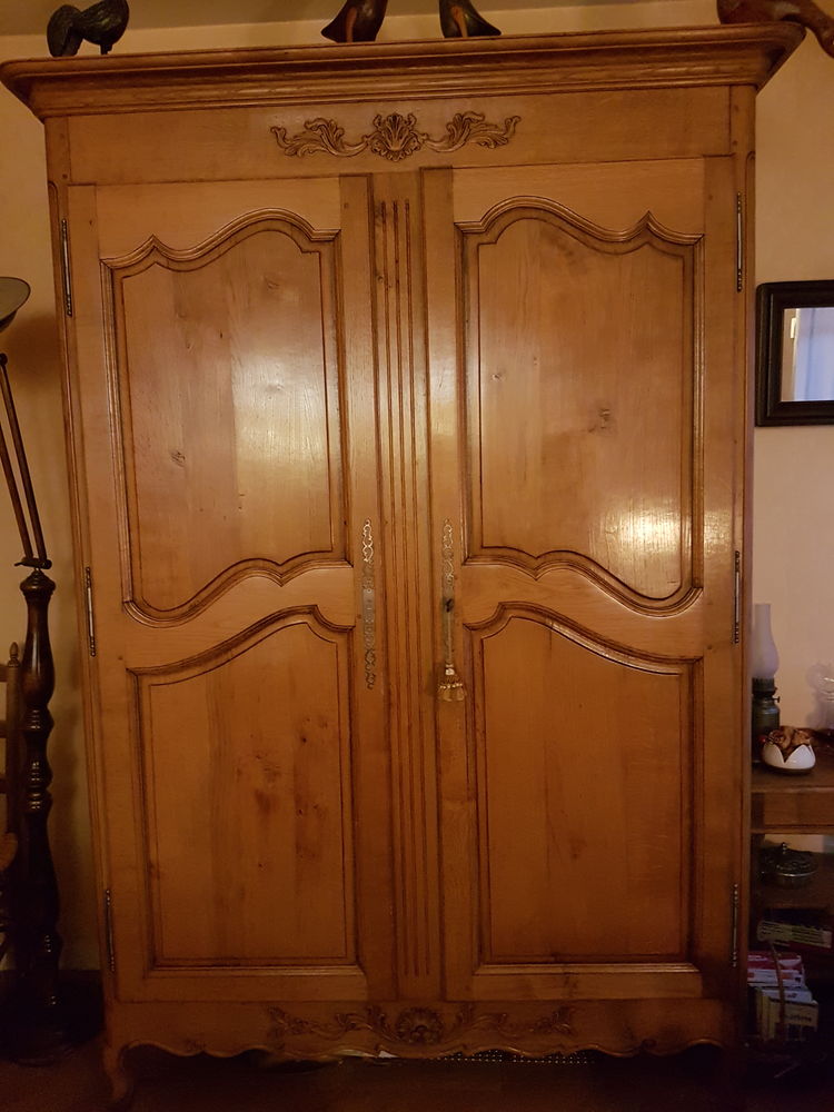 Achetez Armoire En Bois Occasion Annonce Vente A Bussy Saint Georges 77 Wb164999199
