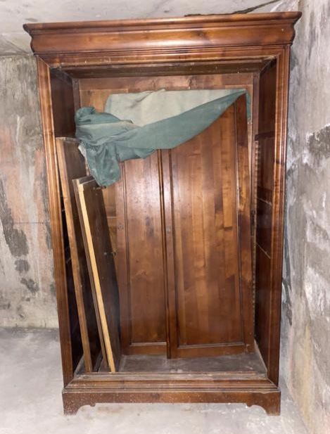 Armoire en bois massif 150 Menton (06)