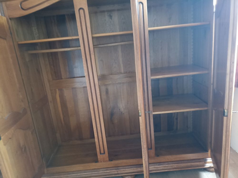 Armoire en bois massif 350 Barr (67)