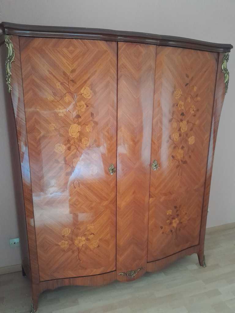Armoire en bois de rose 300 Antibes (06)