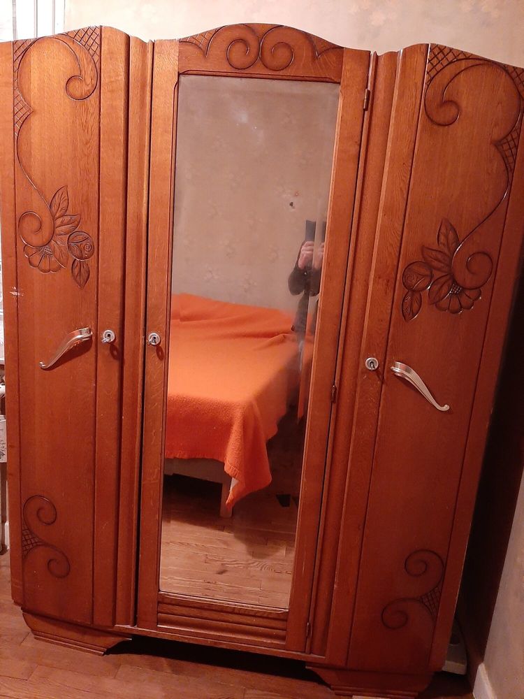 ARMOIRE BOIS 30 Saint-Sauves-d'Auvergne (63)