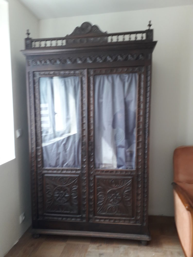 Armoire Bretonne Vitr�e. 400 Lorient (56)