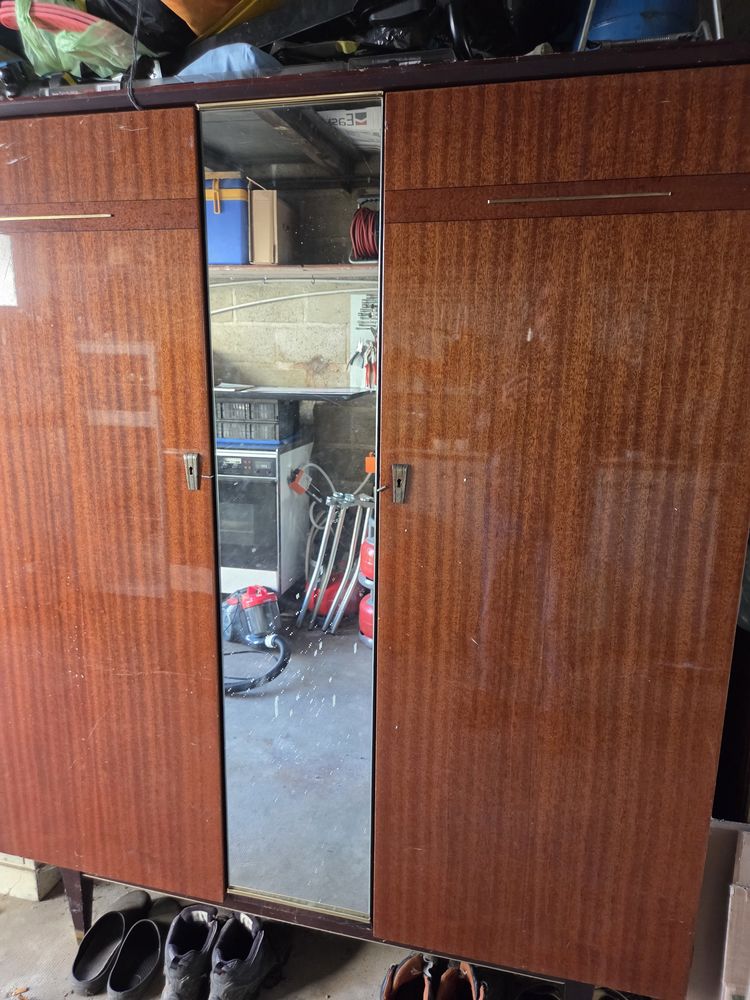 Armoire et buffet ann�es 70 100 D�sertines (03)