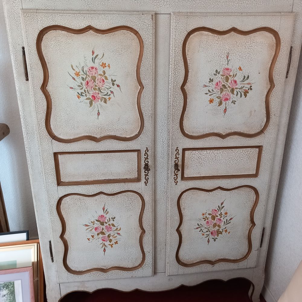 Armoire chambre et sa table nuit 1000 Nancy (54)