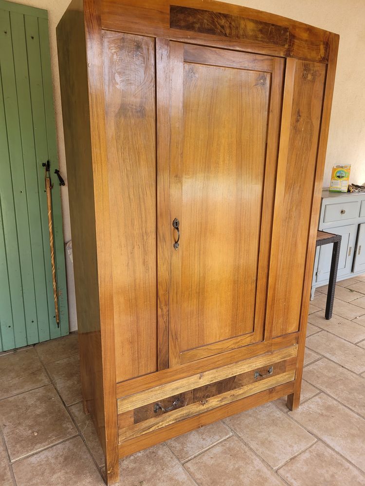 ARMOIRE CHAMBRE 0 Rougiers (83)