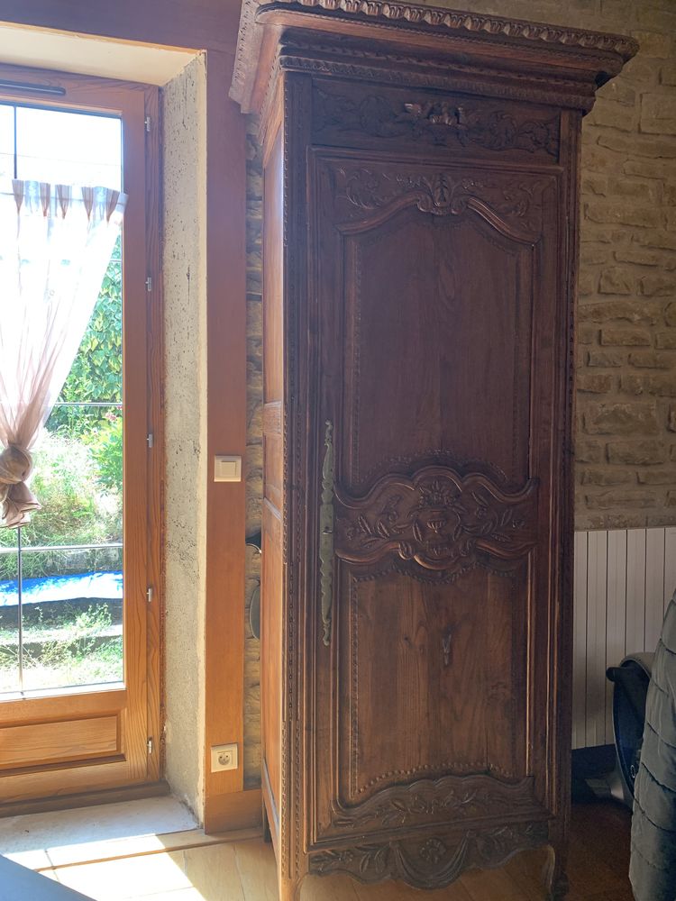 Armoire en ch�ne  �homme debout�  0 Saint-Maixent-l'�cole (79)