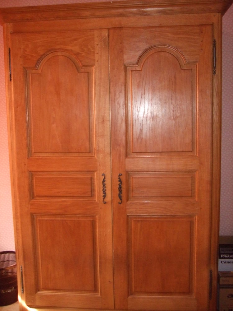 Armoire en ch�ne massif 340 Charensat (63)
