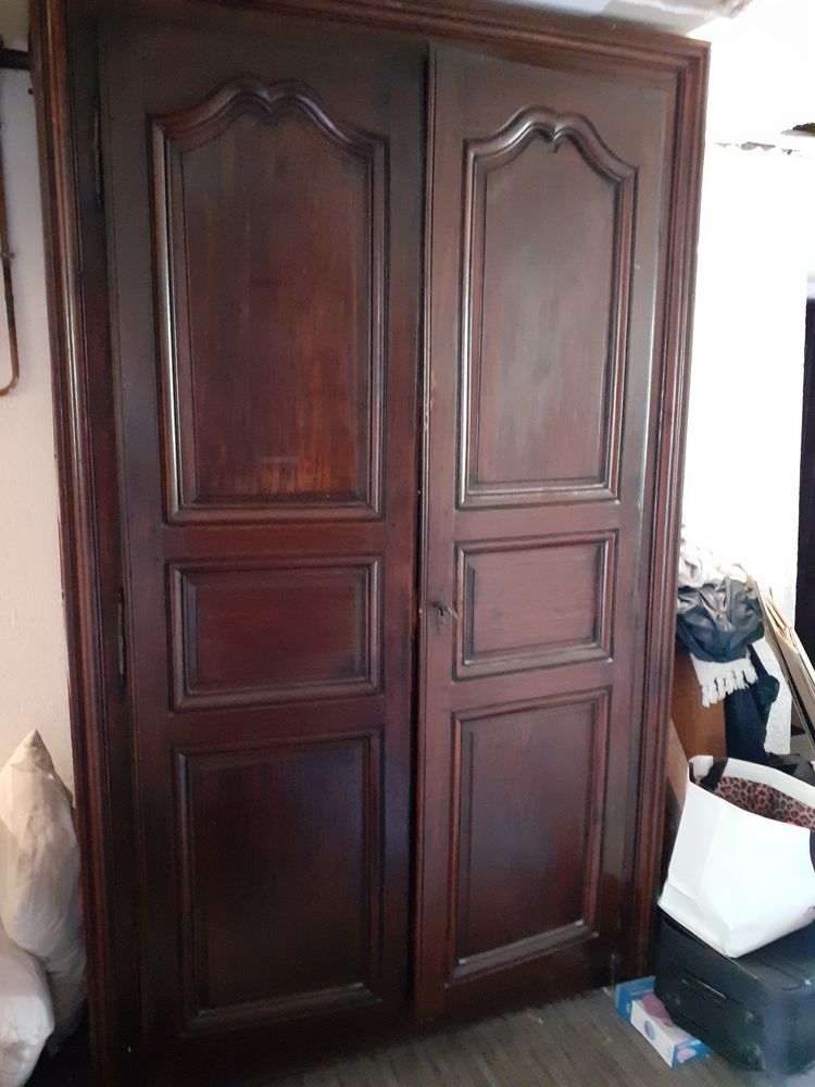 Armoire en ch�ne
H 215 L 135 50 Draguignan (83)