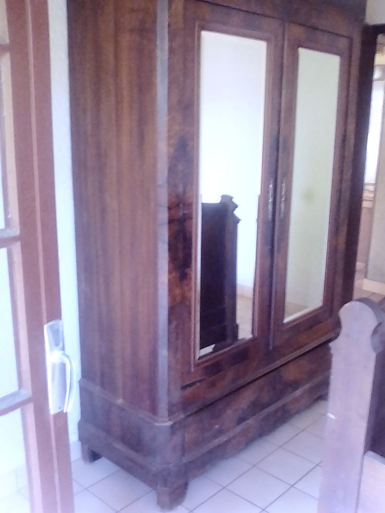 armoire chene 115 Le Barcar�s (66)