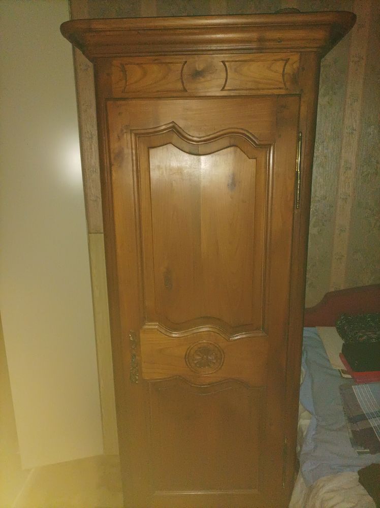 armoire en ch�ne 80 Clamart (92)