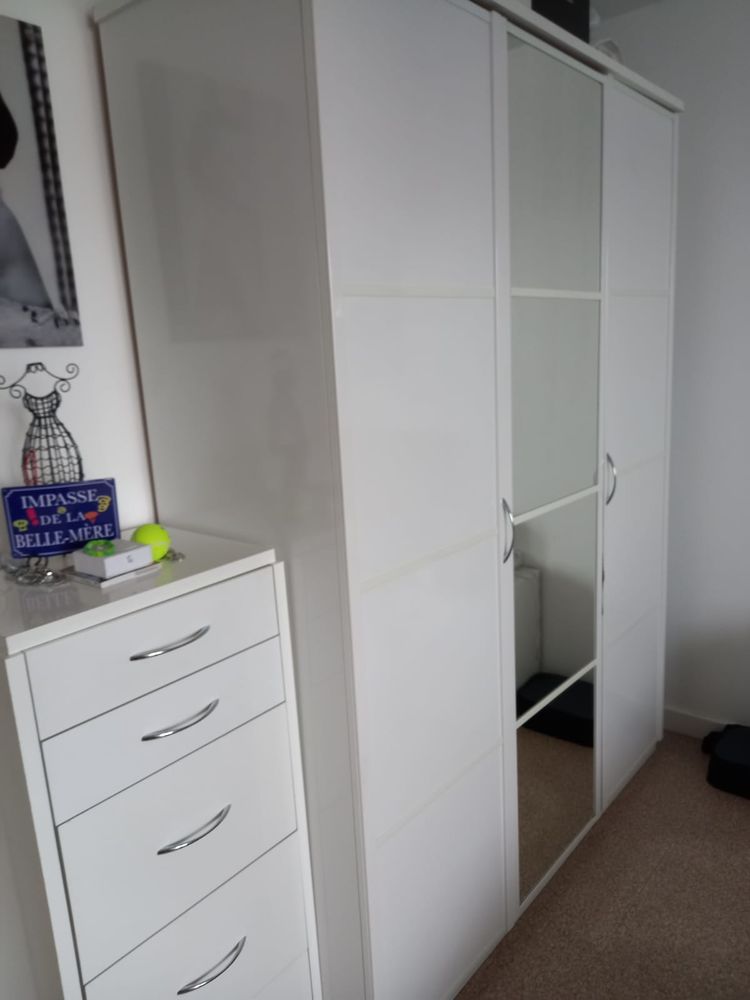 Armoire + chiffonnier 250 Lyon 3 (69)