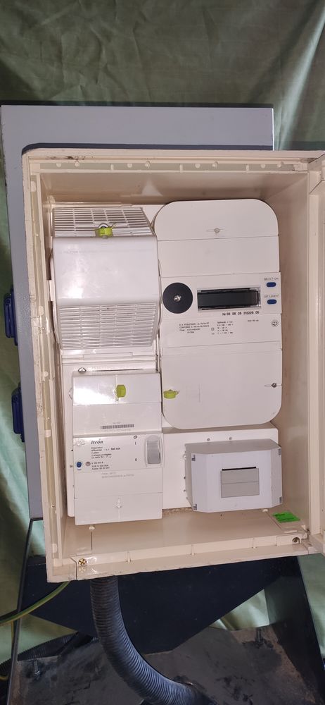 Armoire de comptage et de distribution triphas� 36KVA 700 Bar-le-Duc (55)