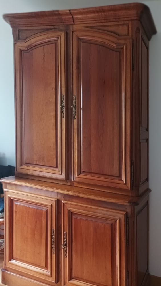 Armoire de corps tr�s bon �tat 250 Annecy-le-Vieux (74)