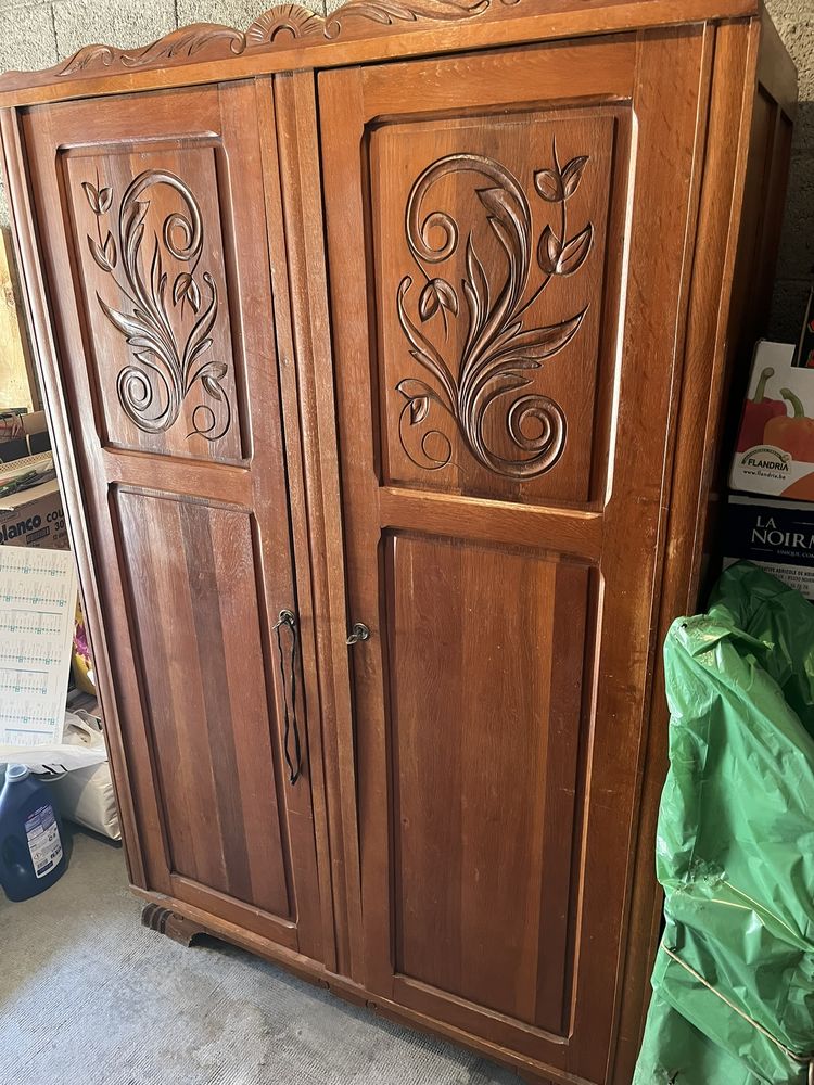 Armoire double penderie en bois exotique joli d�cor ;
60 Saint-L�ger-de-Lini�res (49)