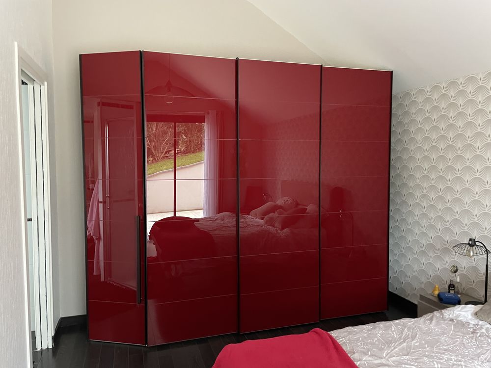 Armoire dressing 3 coulissants + 1 porte rouge bordeaux t 790 Pleumeur-Bodou (22)