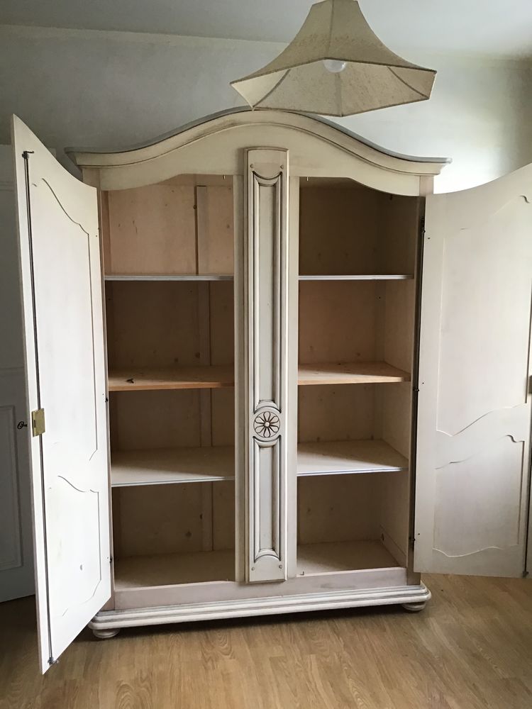 ARMOIRE 3 �tag�res blanche 0 Denguin (64)