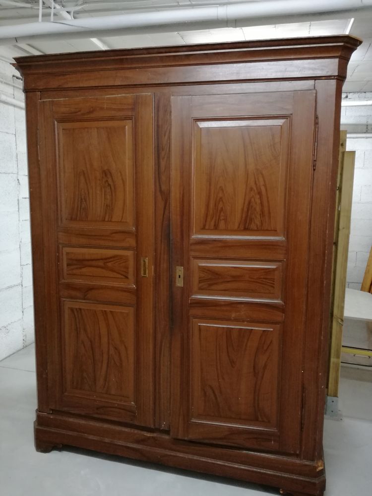 Armoire en pin fonc�e 250 Ottmarsheim (68)