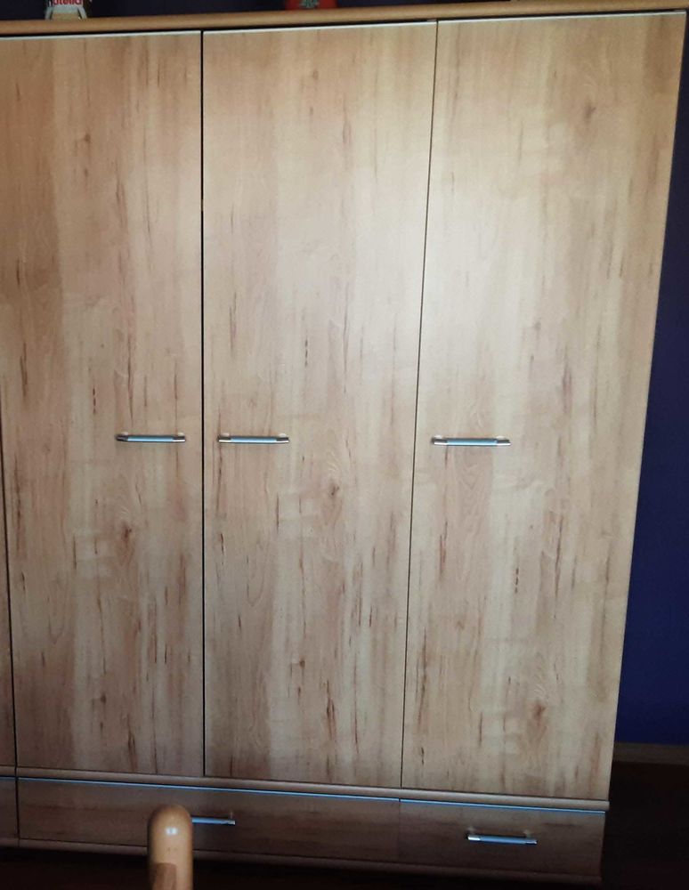 armoire gautier 3 portes 50 Lexy (54)