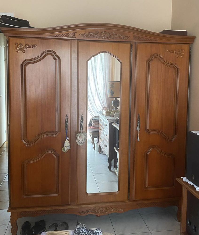 Armoire lingere 3 portes 250 Aulnay-sous-Bois (93)