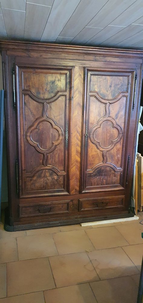 Armoire lorraine ronce de noyer est ch�ne 400 Sarre-Union (67)
