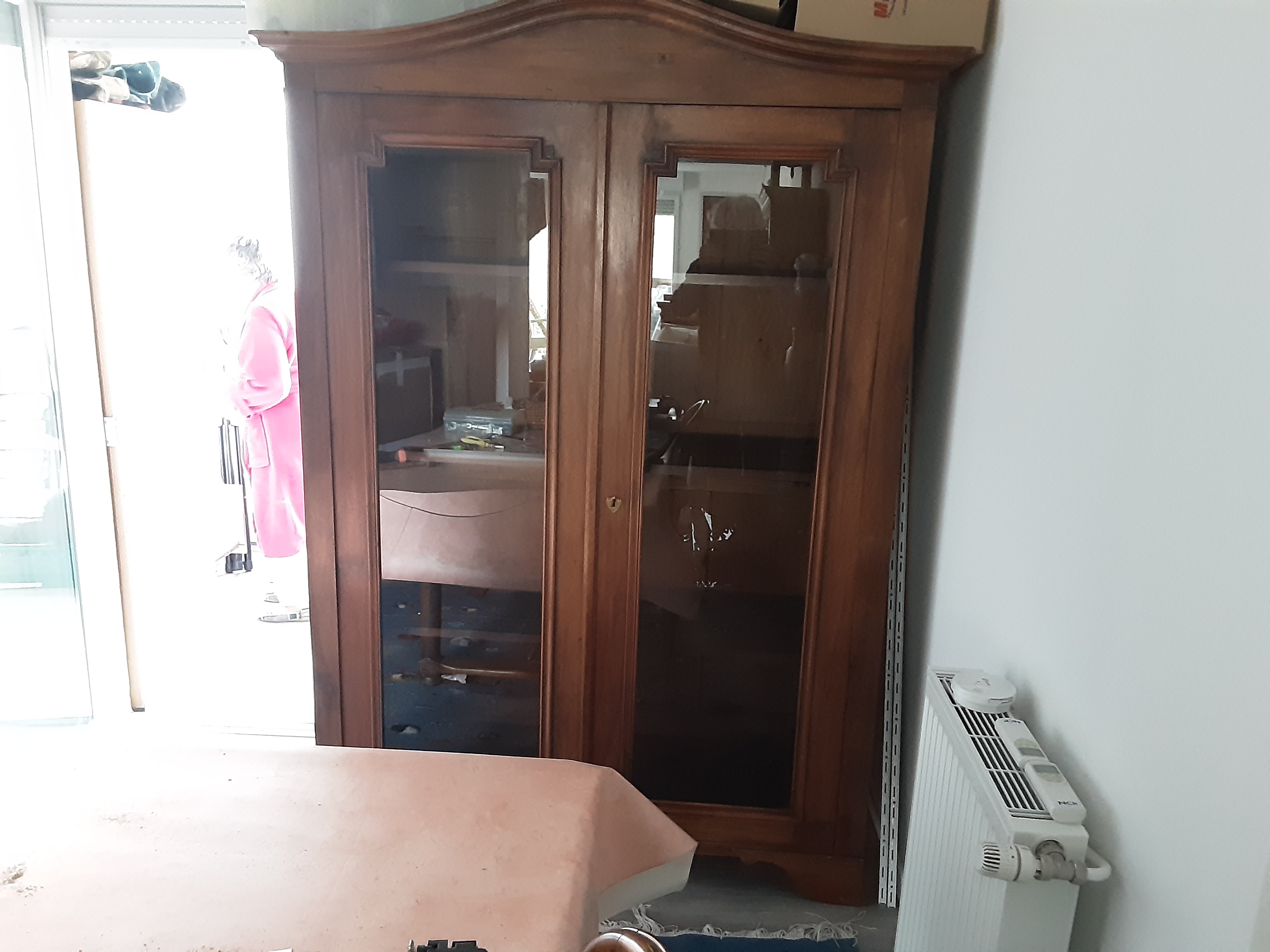 Armoire Louis Philippe  � donner dimensions 2mx1,40x0,55 0 Montpellier (34)
