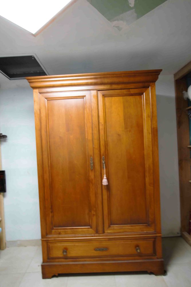 armoire Louis Philippe merisier massif 300 Marseille 11 (13)
