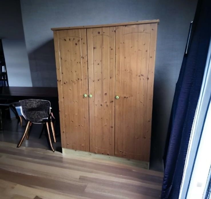 Armoire en Pin Massif avec Poign�es 200 Th�ding (57)