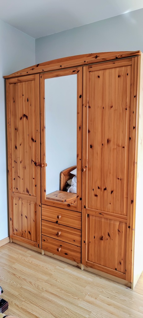 Armoire en pin massif avec miroir central 120 Vitry-sur-Seine (94)