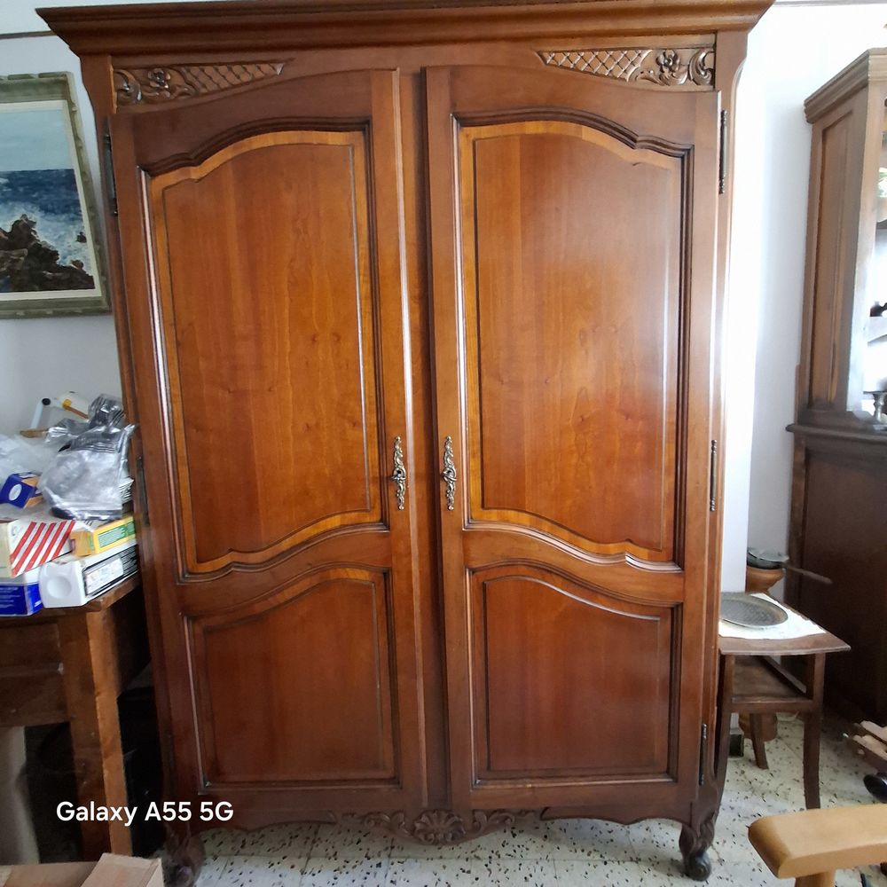 armoire en merisier en bois massif 200 Le Beausset (83)