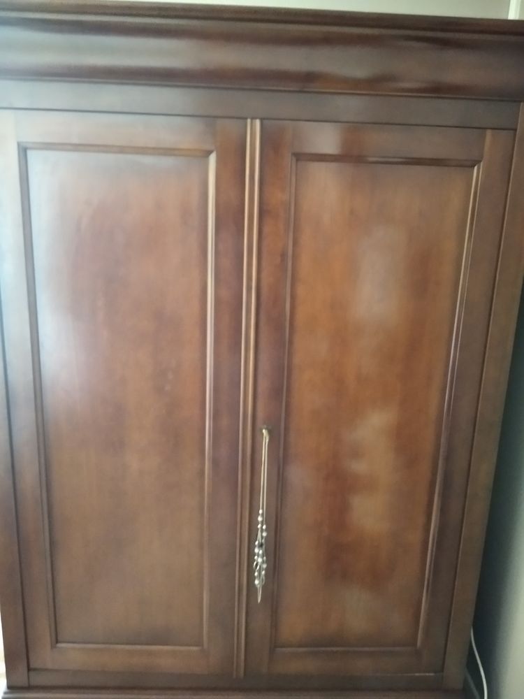 Armoire Merisier 2 porte 500 Caluire-et-Cuire (69)