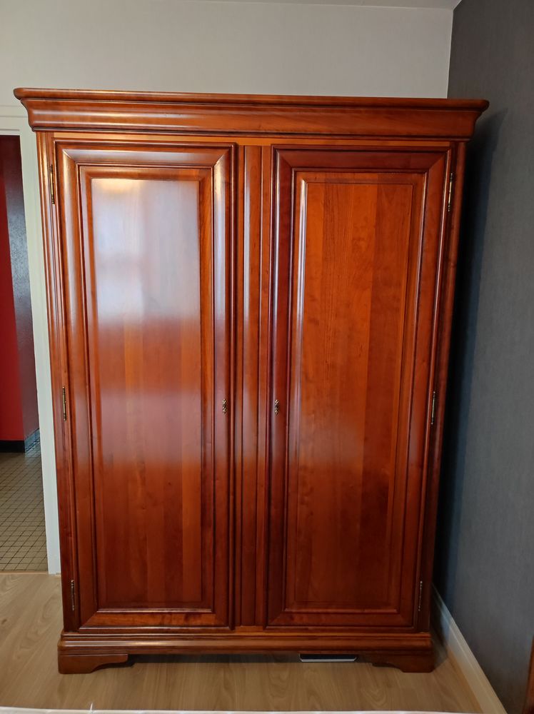 Armoire en merisier 350 Nantes (44)