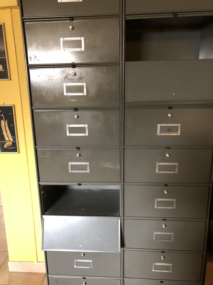 Armoire A Clapets d’occasion Plus que 3 à 60