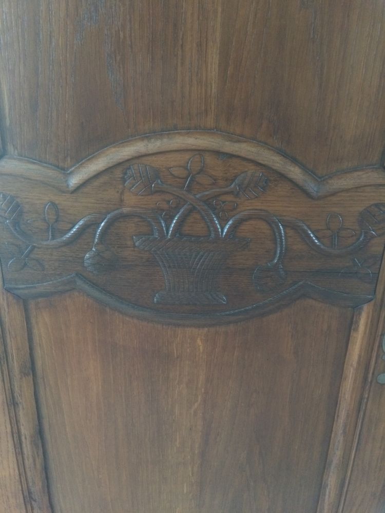 Armoire normande 800 Beaubec-la-Rosi�re (76)