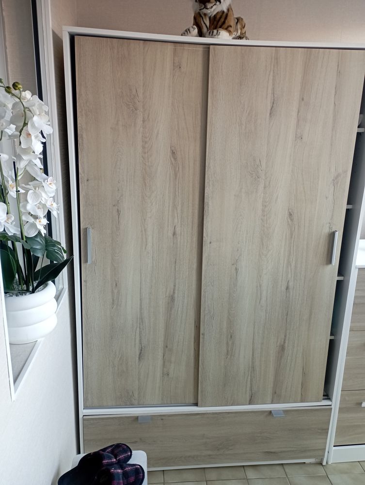 armoire penderie 100 Le Cap D Agde (34)