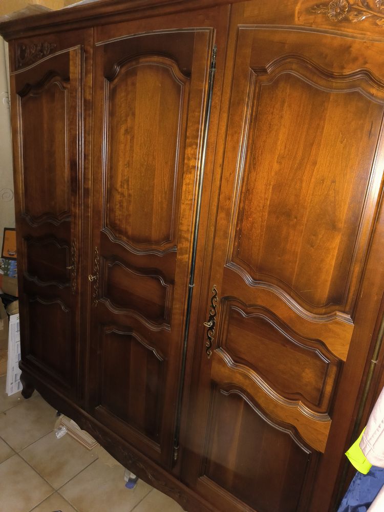 Armoire 3 portes avec miroir sur la porte centrale(penderie) 0 Bussy-Saint-Martin (77)