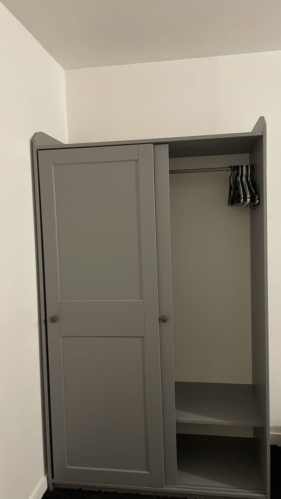 Armoire 2 portes coulissantes 240 Rennes (35)