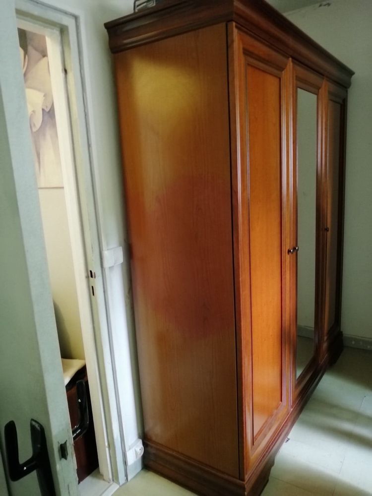 Armoire 3 portes dont une porte miroir 110 Noisy-le-Grand (93)