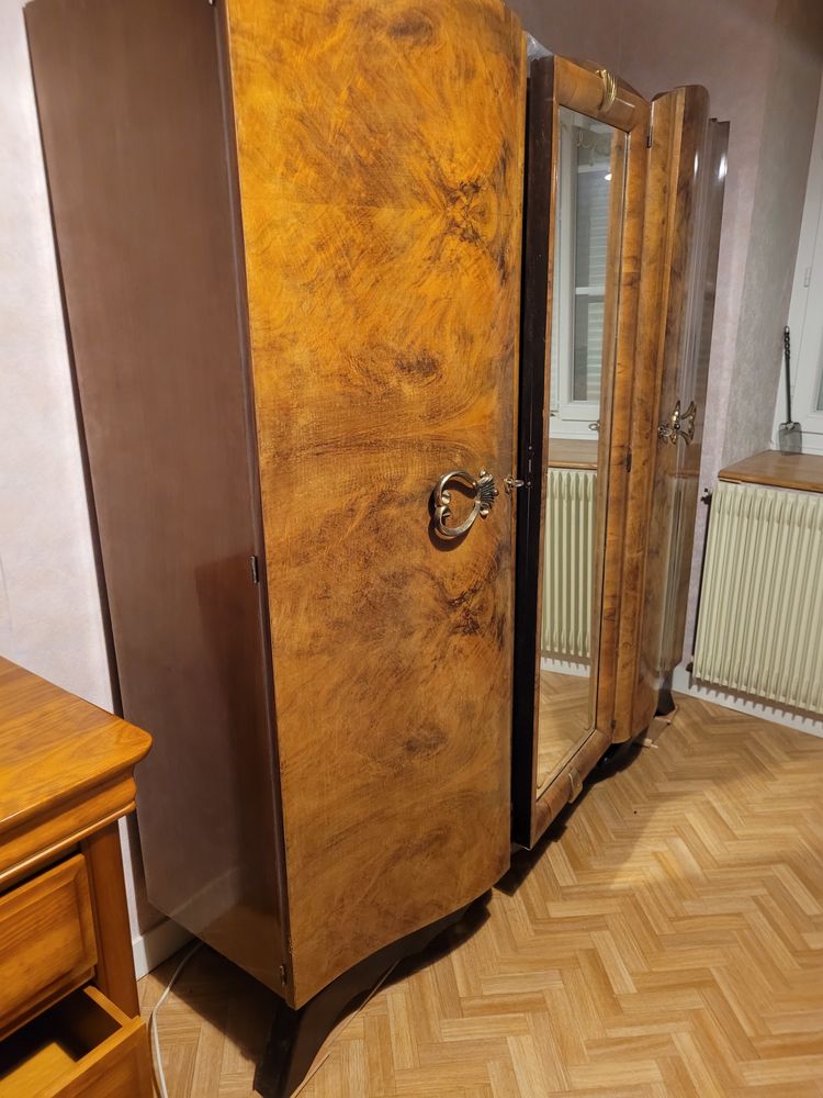 Armoire 3 portes merisier laqu� 200 Saint-Sorlin (69)