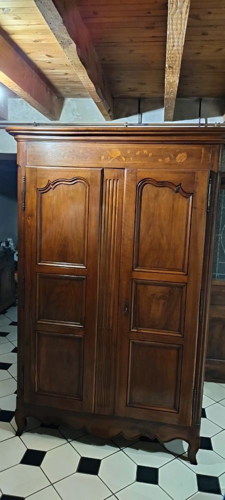 Armoire r�gency noyer massif 2200 Grenoble (38)