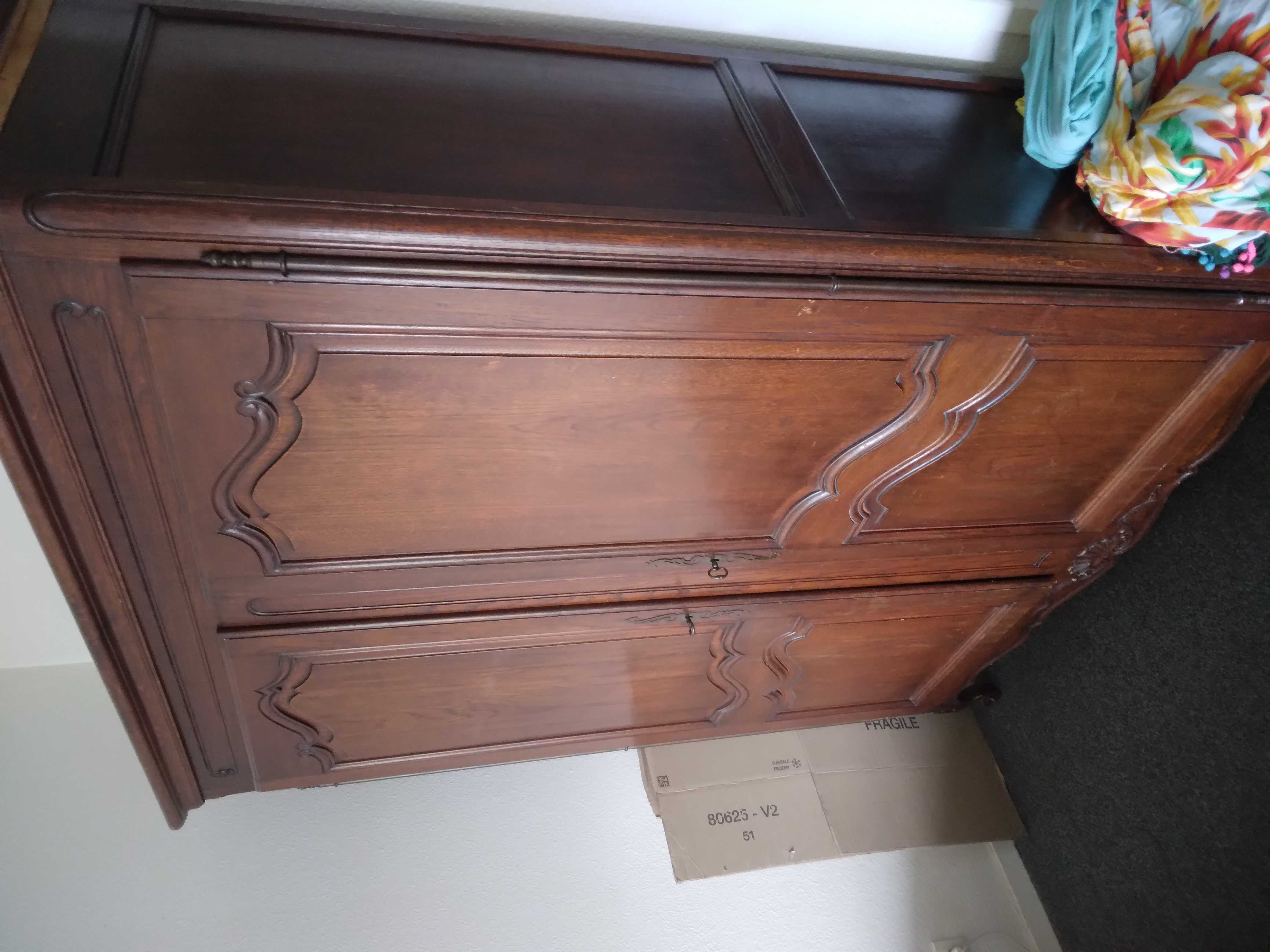 armoire style ancien 100 Bordeaux (33)