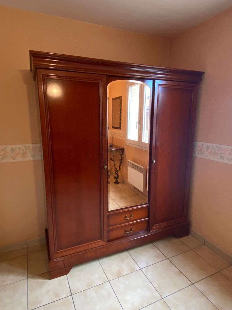 ARMOIRE style Louis Philippe (+ voir chambre compl�te) 100 Genas (69)