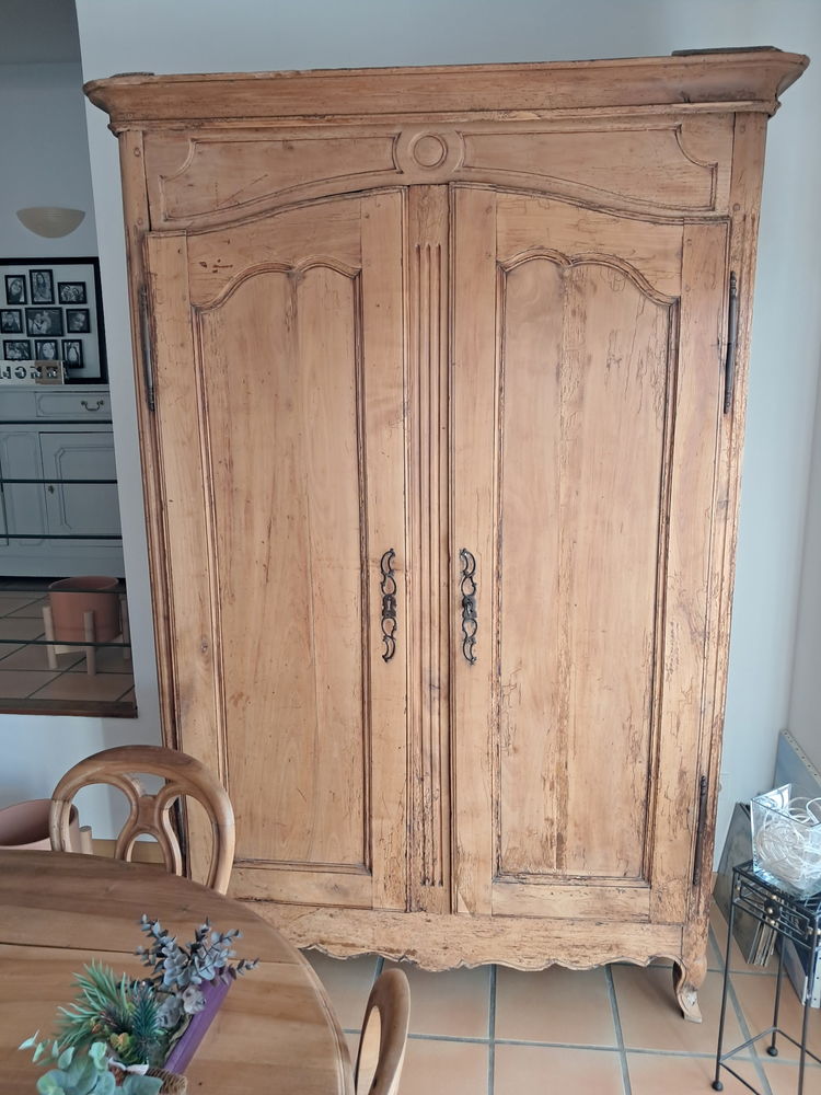 Armoire + table et 4 chaises 600 Lacroix-Falgarde (31)