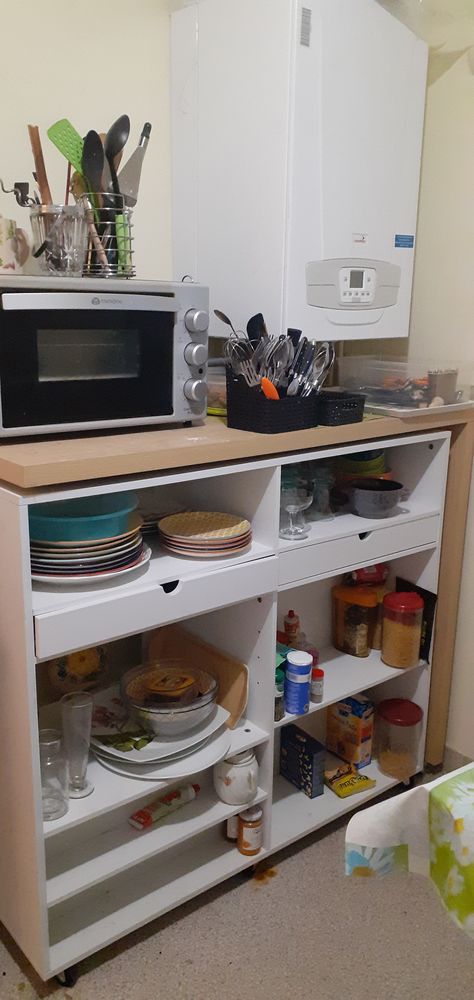 Bar et armoire et table 150 Romans-sur-Is�re (26)