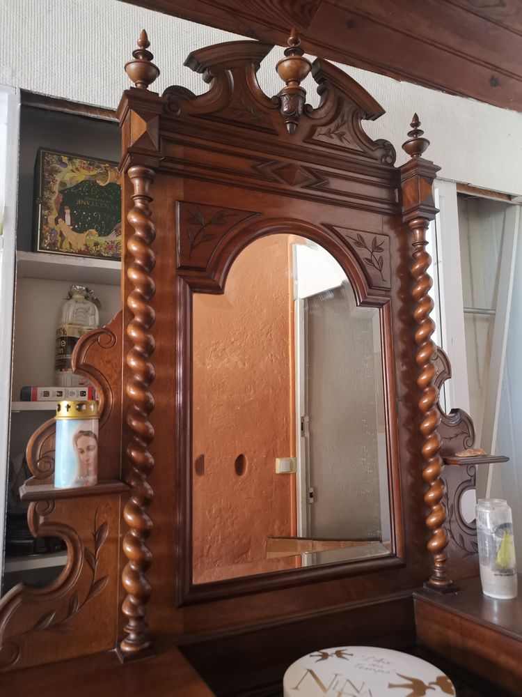 Armoire de toilette, Coiffeuse. 120 Cadillac (33)
