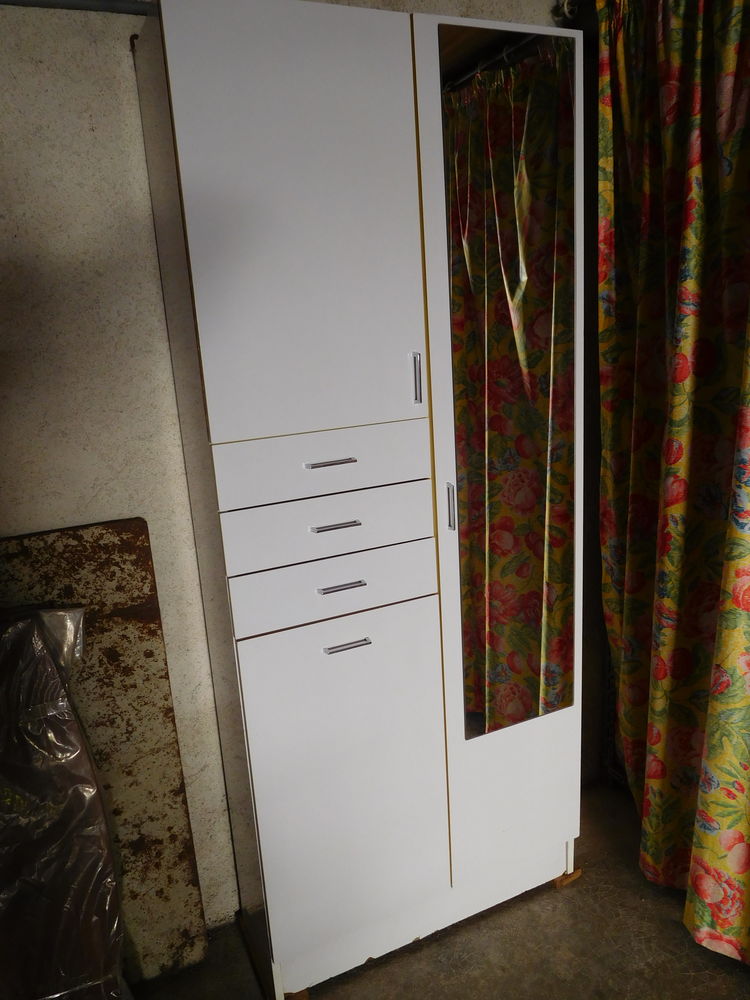 ARMOIRE DE TOILETTES 35 Paray-le-Monial (71)